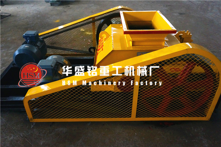 雙齒輥破碎機發(fā)貨圖