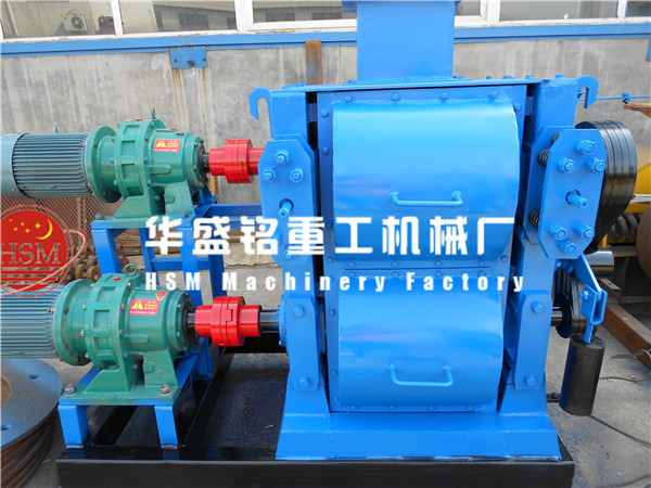 四輥破碎機怎樣精確恰當的調整三角皮帶的松緊程度