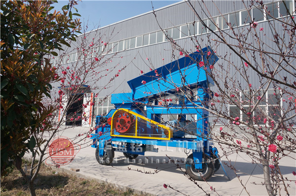 雙級破移動式破碎站發貨現場